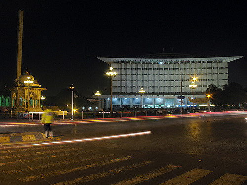 Mall Road Lahore