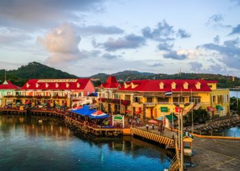 best places to visit in honduras