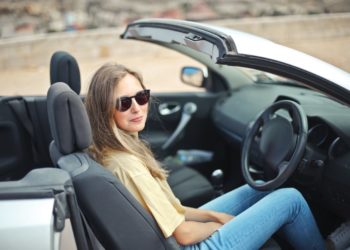 Why You Should Pick Best Sunglasses For Travelling